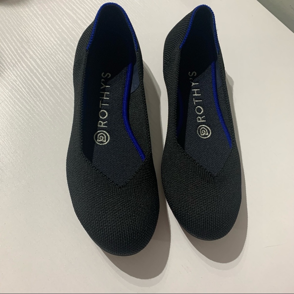 Rothys round toe black flats size 6